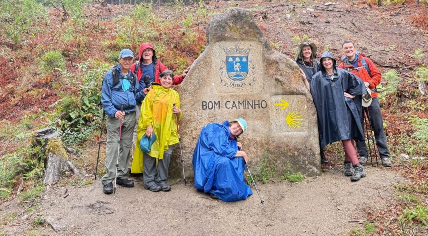 Chuva na Trilha: Por Que a Proteção Impermeável é Sua Melhor Amiga